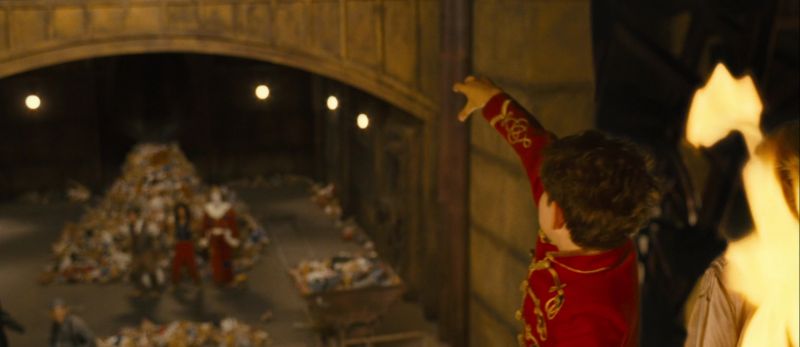 nutcrackercap_00136.jpg