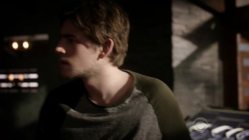 s201cap_00077.jpg