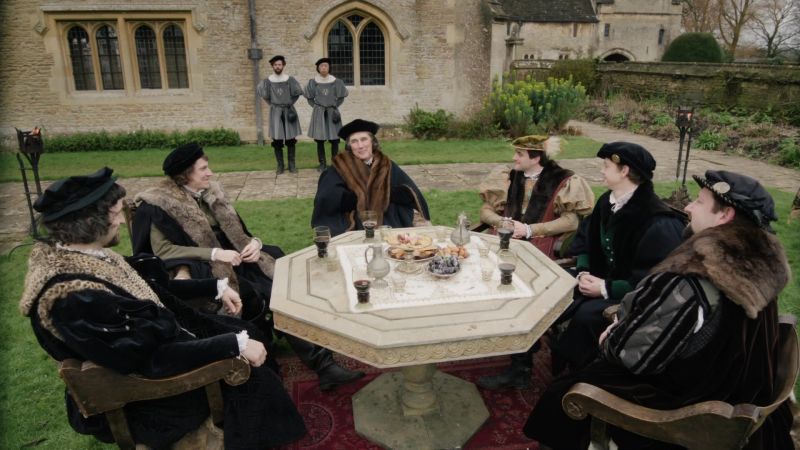 wolfhall01c_00032.jpg