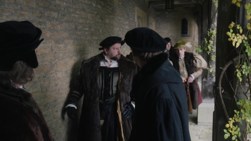 wolfhall02c_00029.jpg